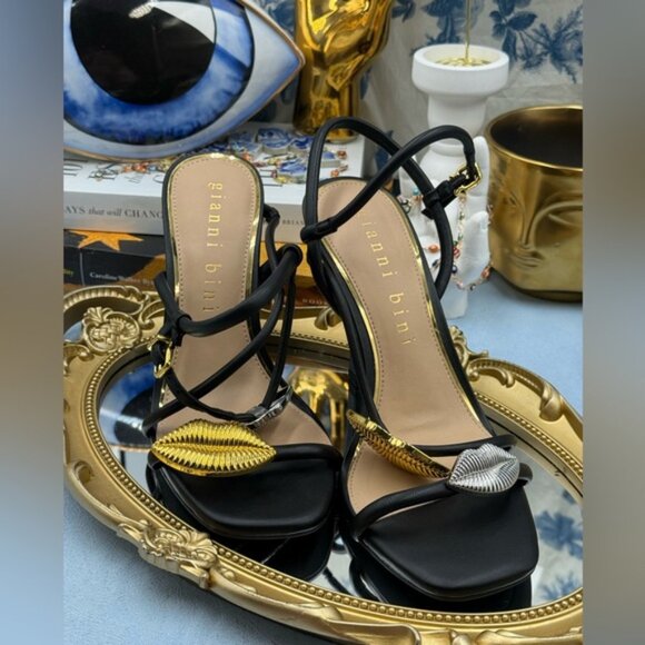 🆕 GIANNI BINI 🧿 NWOB Carletta Lip Ornamented Sandals, Black Leather, Sz 7 - Picture 14 of 16